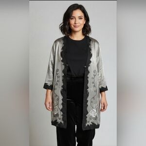 Anthony Mark Hankins Embroidered Silver Tunic M